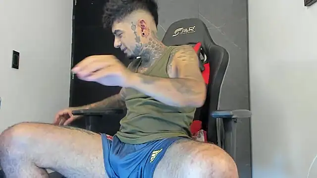 Snapshot of sergiio_mesa27 chatting on 01.20.25 sergiio mesa27 online show from 01.20.25