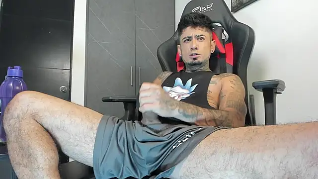 Snapshot of sergiio_mesa27 chatting on 10.09.25 sergiio mesa27 online show from 10.09.25