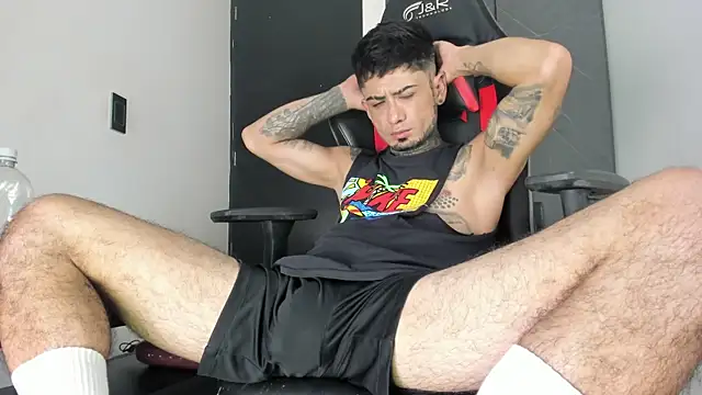 Snapshot of sergiio_mesa27 chatting on 11.11.25 sergiio mesa27 online show from 11.11.25