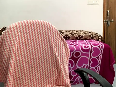 Aishwarya 101  online show from 12.03.25