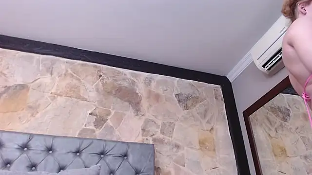 Snapshot of Pearl_Michelts chatting on 02.06.25 Pearl Michelts online show from 02.06.25