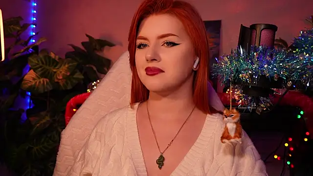 Snapshot of Chriss_Fox chatting on 12.23.24 Chriss Fox online show from 12.23.24