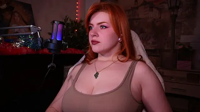 Snapshot of Chriss_Fox chatting on 01.10.25 Chriss Fox online show from 01.10.25