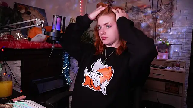 Snapshot of Chriss_Fox chatting on 01.14.25 Chriss Fox online show from 01.14.25