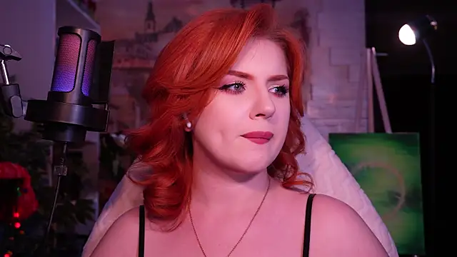 Snapshot of Chriss_Fox chatting on 01.23.25 Chriss Fox online show from 01.23.25