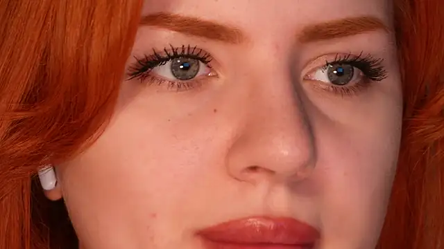 Snapshot of Chriss_Fox chatting on 02.07.25 Chriss Fox online show from 02.07.25