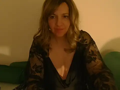 Ella Next Door online show from 11.15.25