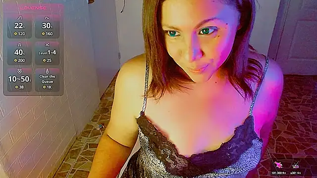 Snapshot of Camil2025 chatting on 01.12.25 Camil2025 online show from 01.12.25