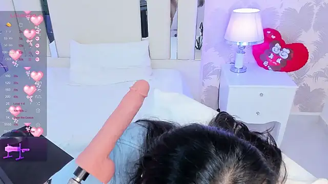 Miliaangeles online show from 11.12.25