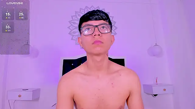 CodyTwink online show from 11.28.25