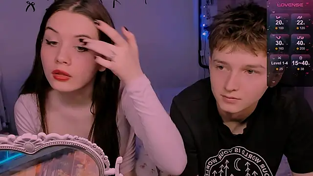 CoddleWeeper  online show from 04.04.26