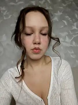 Snapshot of _AnMiss_ chatting on 04.12.26 AnMiss online show from 04.12.26