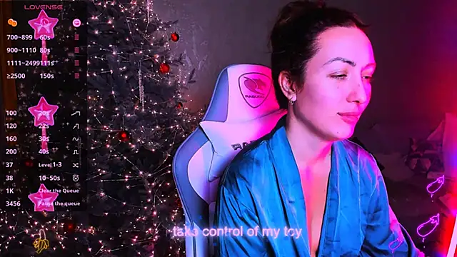 ReggieMeow online show from 01.11.25