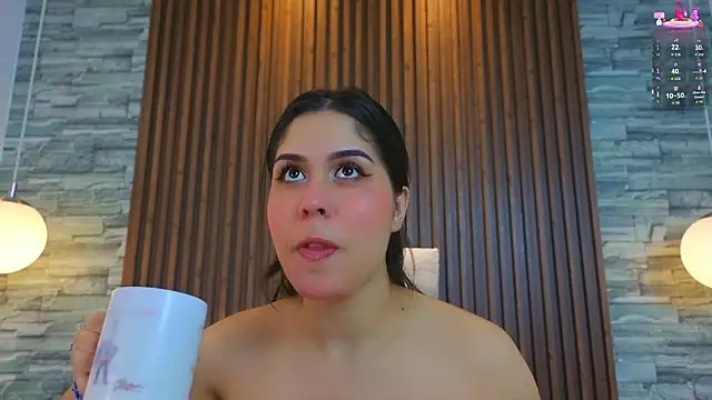 Snapshot of alannavidal chatting on 03.04.26 alannavidal online show from 03.04.26