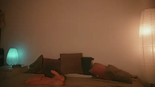 Snapshot of kris69kiss chatting on 10.04.25 kris69kiss online show from 10.04.25