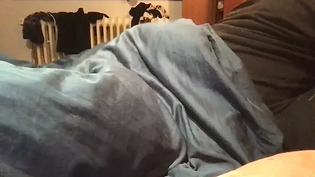 Snapshot of Geilerjung69 chatting on 11.18.25 Geilerjung69 online show from 11.18.25