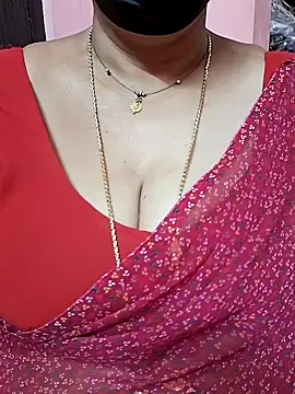 Snapshot of ananya956 chatting on 12.02.25 ananya956 online show from 12.02.25