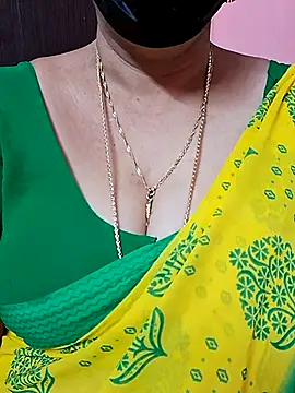 Snapshot of ananya956 chatting on 12.04.25 ananya956 online show from 12.04.25