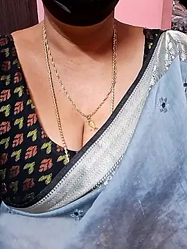 Snapshot of ananya956 chatting on 12.14.25 ananya956 online show from 12.14.25