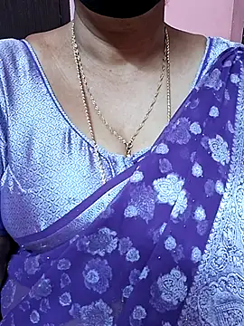 Snapshot of ananya956 chatting on 12.16.25 ananya956 online show from 12.16.25