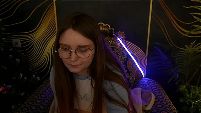 MagicPeachh  online show from 01.20.25