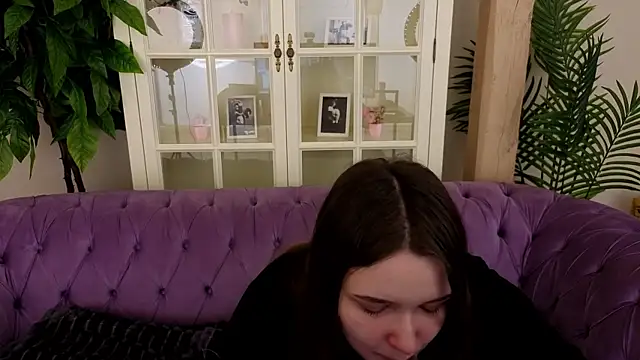 Snapshot of MagicPeachh_ chatting on 04.03.26 MagicPeachh online show from 04.03.26