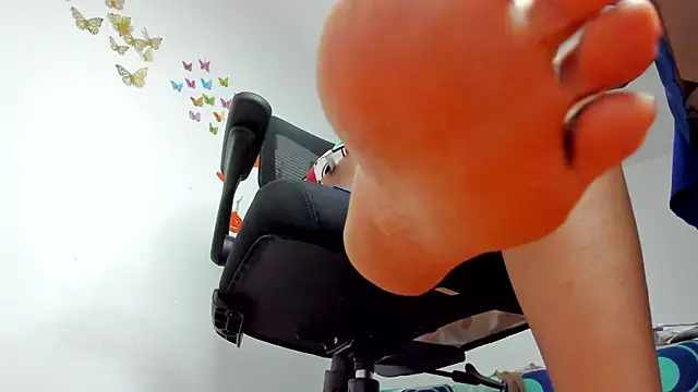 Snapshot of audrey_lawrence chatting on 11.06.25 audrey lawrence online show from 11.06.25