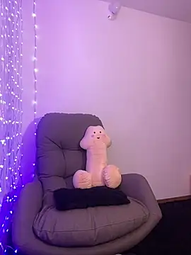 im anna  online show from 02.23.25