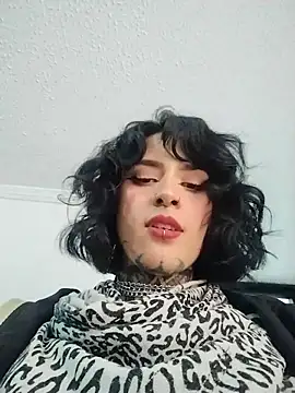 taaylor33 online show from 02.13.26