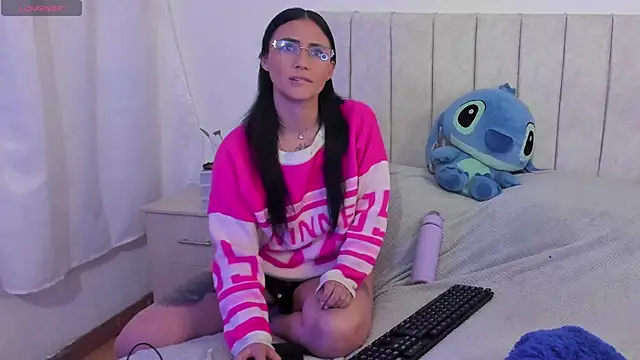 anny roberts online show from 12.21.25