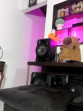 Snapshot of GerallFoxxx chatting on 02.08.25 GerallFoxxx online show from 02.08.25