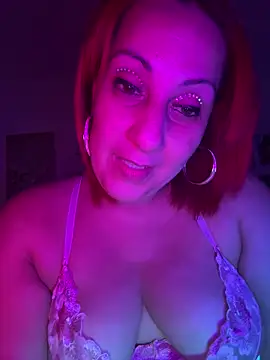 Snapshot of DeeLight124 chatting on 02.04.26 DeeLight124 online show from 02.04.26