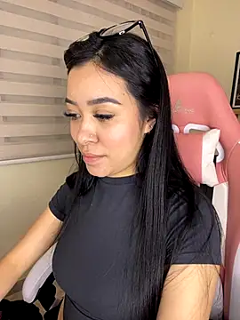 Snapshot of Starliee__ chatting on 09.17.25 Starliee online show from 09.17.25