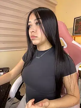 Snapshot of Starliee__ chatting on 12.03.25 Starliee online show from 12.03.25