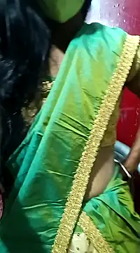 Snapshot of Joshna-Sexy chatting on 12.16.24 Joshna-Sexy online show from 12.16.24