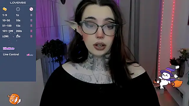 Snapshot of Dixi_Pixi_ chatting on 11.09.25 Dixi Pixi online show from 11.09.25