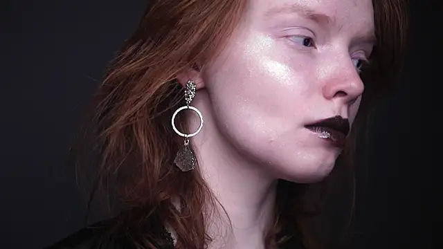 ginger hugs online show from 01.07.25