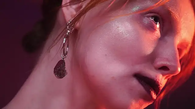 ginger hugs online show from 01.08.25