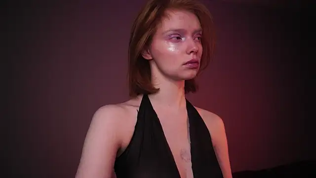 ginger hugs online show from 02.12.25