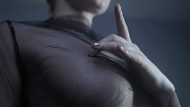 ginger hugs online show from 03.05.25