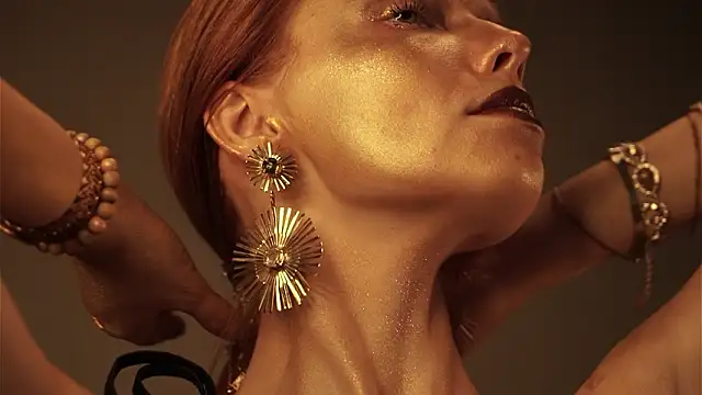 ginger hugs online show from 03.23.26