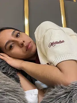 Snapshot of MissSussy chatting on 03.05.25 MissSussy online show from 03.05.25