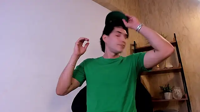 Karimferrer online show from 02.04.26