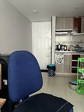 LisbethMoore  online show from 12.17.25