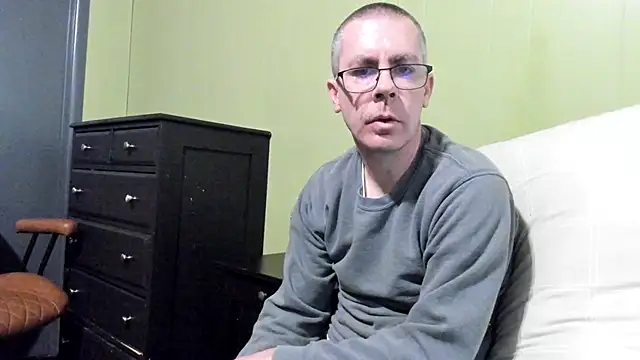 ImportantEquator0 online show from 10.15.25