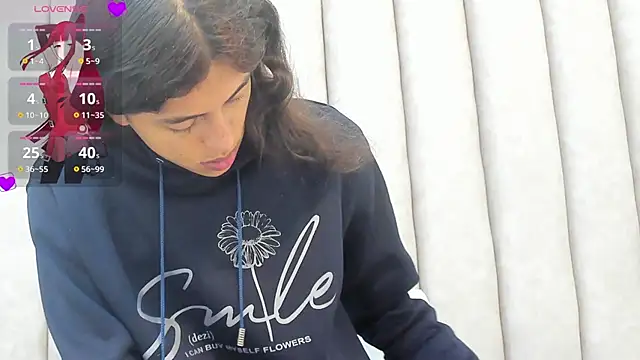 FreyaMoller online show from 01.11.25