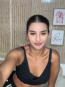 Kimm khalifa online show from 02.05.25