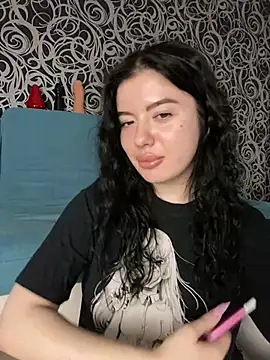 Kimi Ass online show from 12.20.24