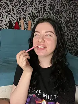 Kimi Ass online show from 02.08.25