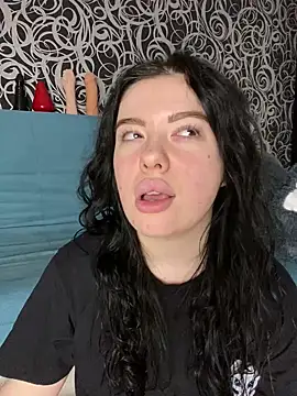 Kimi Ass online show from 02.21.25